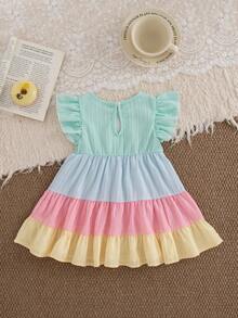 SHEIN Robe d'été pour bébé fille avec blocs de couleurs texturés, rayures et patchwork, ourlet à volants superposés, design de manches à volants doux, convient pour les fêtes d'été/les vacances - Multicolore - Voir 2