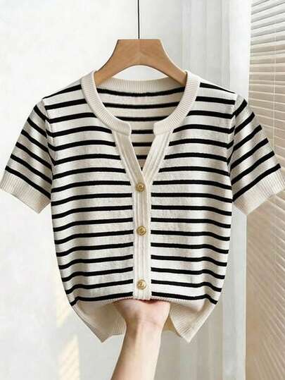 Franclia Áo khoác ngoài nữ mùa xuân/hè mới, kẻ sọc đen trắng tương phản, cổ tròn, phong cách thường ngày thanh lịch, rộng rãi, thoải mái, kiểu Hàn Quốc và Pháp, tôn dáng, thiết kế vượt thời gian, cao cấp, thích hợp cho công sở, chất liệu dệt kim.