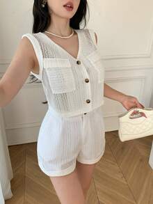 EMERY ROSE Conjunto de 2 peças para mulheres, composto por Colete sem mangas com decote em V, bolsos duplos e barra dobrada, e Shorts de cintura alta com bolsos duplos. Conjunto de Verão Branco de 2 Peças para Mulheres, Conjunto de Shorts Brancos para Mulheres, Conjunto de Roupas de Férias para Mulheres, Conjunto de Roupas de Verão para Mulheres, Conjunto de Roupas de Praia para Mulheres - Branco - Visão 4