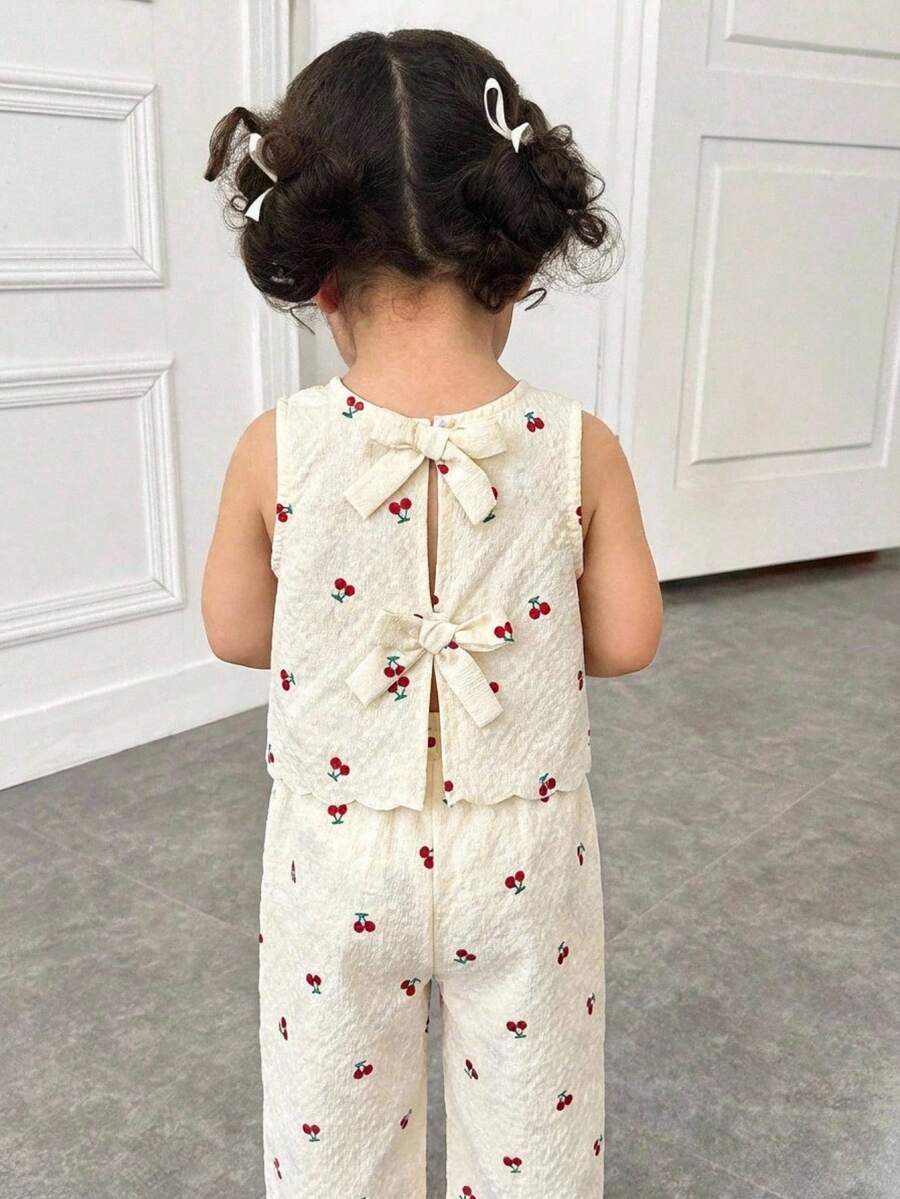 SHEIN 2 pièces Ensemble Top sans manches à fleurs et pantalon ample décontracté pour bébé fille, Ensemble 2 pièces pour bébé fille, Ensemble robe fleurie style vintage pour bébé fille, Vêtements, Ensemble nœud papillon et robe fleurie pour bébé fille, Ensemble nœud papillon, Tenue pour bébé fille, Ensemble de vêtements pour bébé fille, Ensemble robe, Ensemble robe pour bébé fille, Ensemble robe fleurie, Ensemble 2 pièces, Ensemble nœud papillon avec robe, Ensemble assorti pour sœurs, Ensemble nœud papillon avec robe - Nude - Voir 1