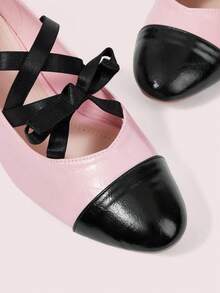 CUCCOO DOLLMOD 女士圆头油皮配色粉色芭蕾舞鞋低跟仙女学院风玛丽珍高跟鞋 - 粉色 - 查看 3