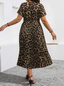 Vionelle Plus Size Spring/Summer New Leopard Print Round Neck Dolman Sleeve Belted Dress, Casual Vacation Loungewear - Brown - View 2