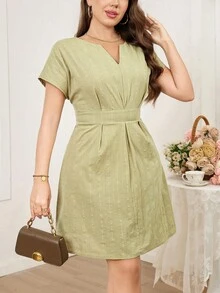 SHEIN Clasi 大码纯色V领系带优雅夏季连衣裙 - 綠色 - 查看 5