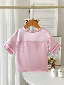 SHEIN Áo thun bóng đá in số cho bé gái, áo thun thể thao thời trang đường phố màu hồng. - Hồng - Xem 2