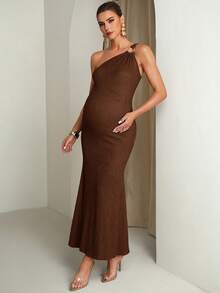 MaterniChic Elegant Solid Color One-Shoulder Mermaid Maternity Dress For Summer - Coffee Brown - View 3
