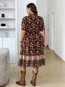 SHEIN LUNE 大码女式碎花短袖休闲连衣裙 - 彩色 - 查看 2