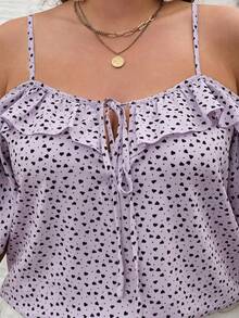 SHEIN VCAY Camiseta romántica con volantes y hombros descubiertos, estilo casual para vacaciones, picnic o fiesta. Talla grande. - Púrpura polvoriento - Ver 5