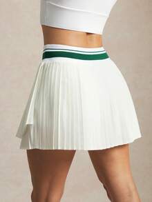 Activina Women's Sport Skirt With Compression Shorts, Pocket And Breathable Material For Badminton, Tennis, Yoga, Running And Marathon Athletic Skirt Striped Pleated Casual Sports Skirt Women's High-Quality Dlassic Solid Color Short Skirt تنوره قصيره - Green - View 2