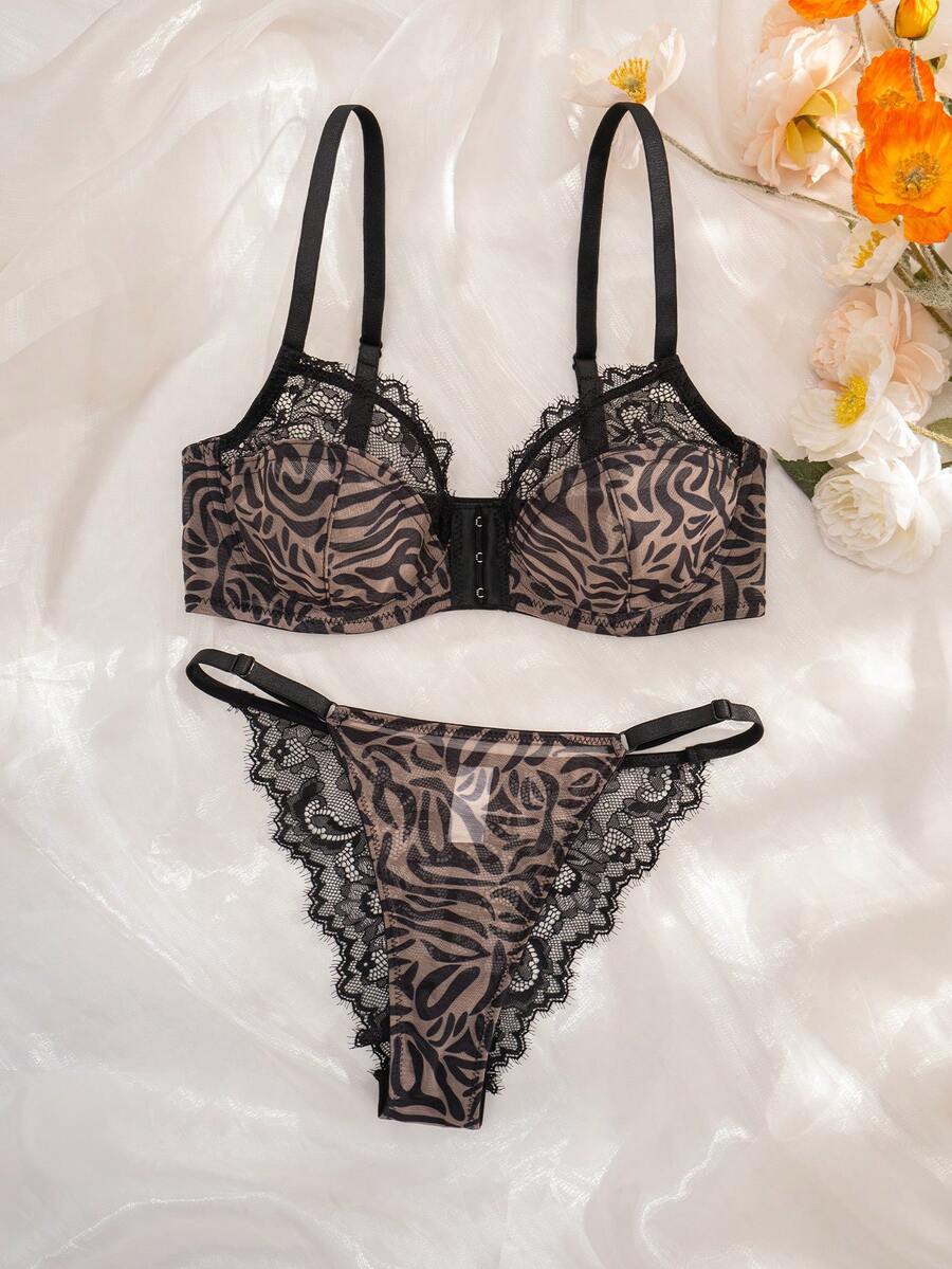 Bare Chapter 2pcs Women Leopard Print Lace Patchwork Front Closure Wireless Thin Cup Comfortable Lingerie Set - Multicolor - View 1