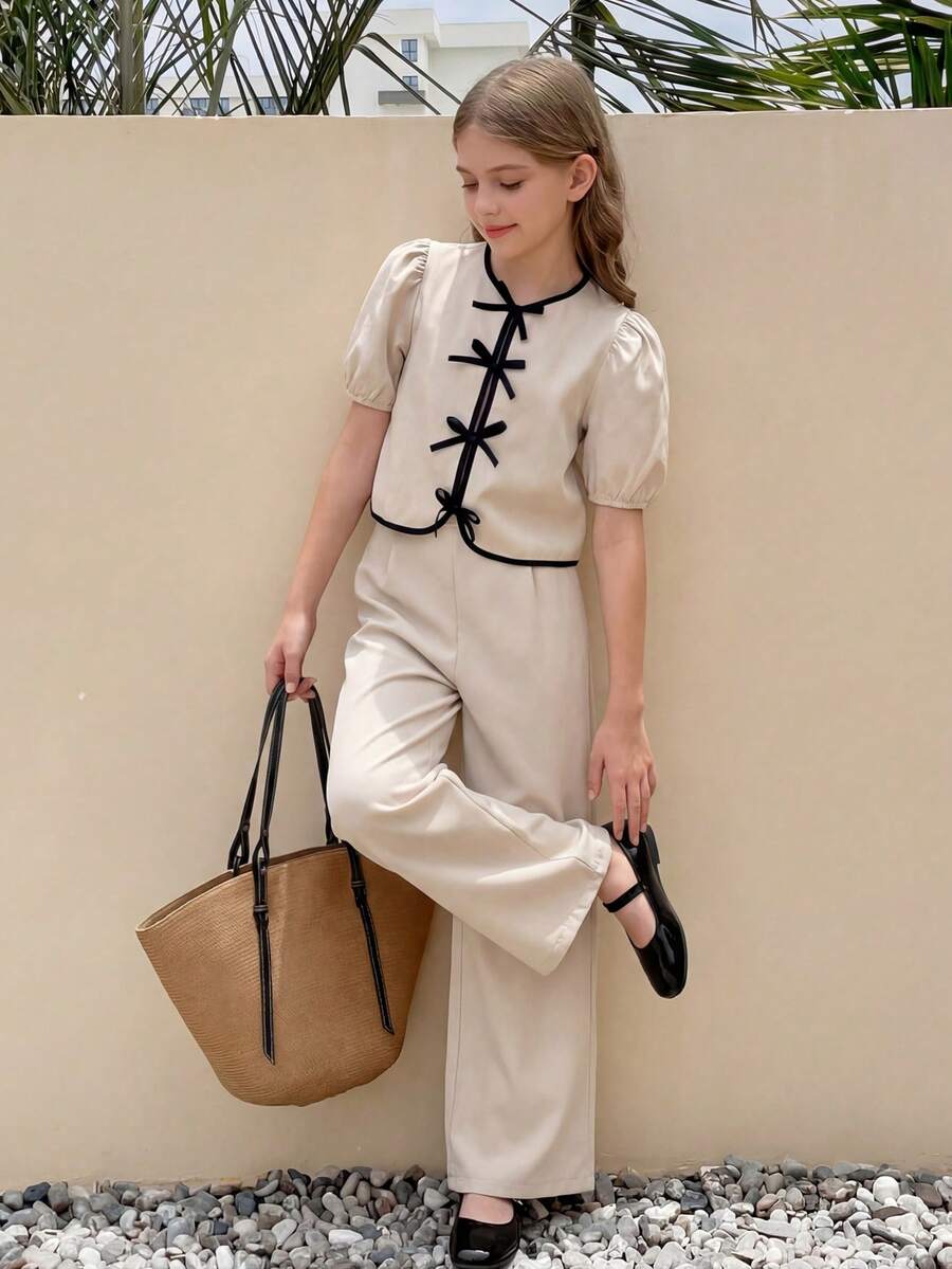SHEIN 少女撞色滚边蝴蝶结花瓣袖上衣和裤子休闲通勤套装,杏色 - 杏色 - 查看 1