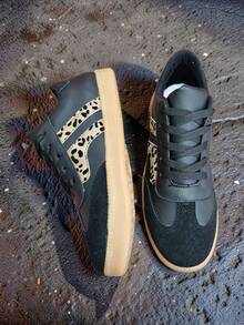 Tenis casuales negros con leopardo - Negro - Ver 5