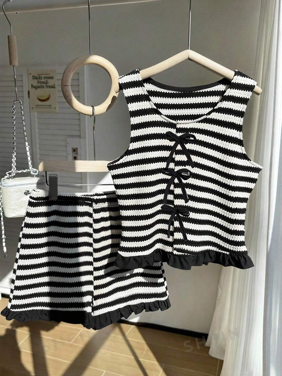 2pcs/Set Striped Bow Tie Sleeveless Crop Top + Ruffle Hem Shorts Set For Teenage Girls, Sweet & Spicy Style, Non-Fleece Design, Suitable For Parties And Summer Outings - Black and White - View 1