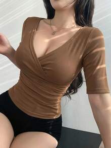 DAZY 棕色扭结交叉设计上衣，时尚百搭，适合音乐节、情人节、婚礼、派对等场合，优雅短袖修身女式衬衫，夏季必备 - 棕色 - 查看 5