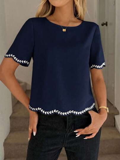 Easowa Áo sơ mi nữ cổ tròn tay ngắn với viền tương phản, ruy băng thêu, kiểu dáng thanh lịch thường ngày cho kỳ nghỉ.