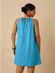 Travachic Plus Size Romantic Green Floral Print Halter Tie Strap Vacation Mini Dress For Women - Baby Blue - View 2