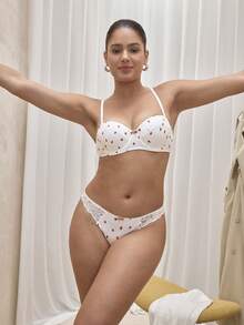 Conjunto de lencería de 2 piezas de sujetador con aros y pantis con estampado de fresa y encaje, ropa interior, estilo kawaii - Blanco - Ver 1