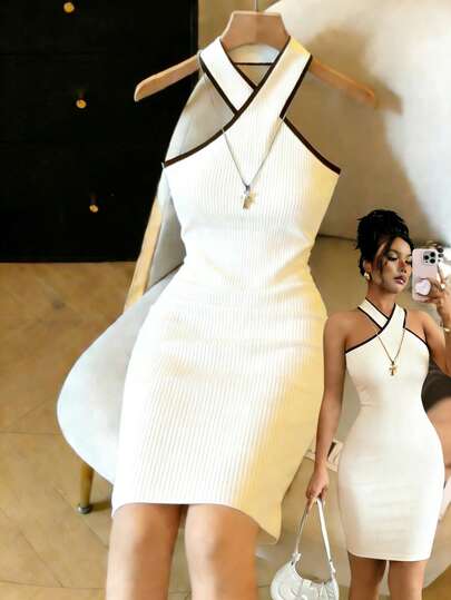 Franclia Đầm ôm sát gợi cảm, hở lưng, phối màu độc đáo dành cho nữ.