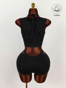 Amplova Bộ 2 món dành cho nữ: Áo camisole bó sát mới với chi tiết cúp ngực gợi cảm và quần short skinny cạp siêu thấp. - màu đen - Xem 2