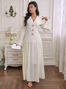 Modelyn Damen Einfarbiges V-Ausschnitt Kleid mit Metall Dekor, plissiert, für Casual, Minimalismus, Party & Reisen - Hellgelb - Übersicht 4