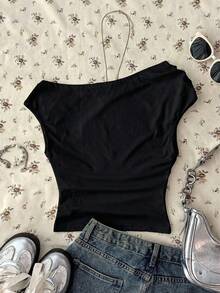 Attitoon 休闲简约街头风钥匙孔装饰女士不对称褶皱短款吊带背心，适合春夏穿着 - 彩色 - 查看 2