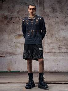 Skyrend 宽松男士火焰字母印花短裤，腰部有抽绳图案，纯黑色外出短裤，黑色图案短裤，男士街头短裤，男士黑色火焰短裤 - 黑色 - 查看 4