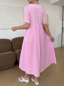 SHEIN Đầm ngắn tay cổ tròn in họa tiết kẻ caro thanh lịch dành cho bà bầu - Hồng - Xem 10