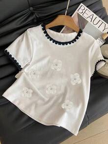 GlowEve CURVE Fashionable Elegant Floral Lace Decor Round Neck Short Sleeve Plus Size Women T-Shirt, Spring/Summer - White - View 1