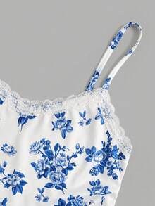 SHEIN Girlism Teen Girl Minimalist Korean Style Ditsy Floral Lace Trim Ruched Camisole And Ruched Waist Shorts Soft Comfortable Pajama Set, 2pcs - Blue and White - View 10