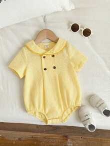 SHEIN Bộ áo liền quần tay ngắn cổ Peter Pan kẻ sọc xanh trắng dễ thương kiểu Anh cho bé trai/bé gái sơ sinh, thích hợp cho mùa xuân/hè. - Màu vàng - Xem 3