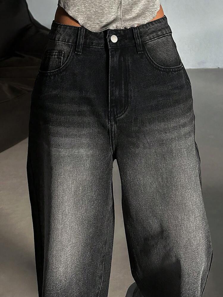 Women's Regular Mid-Waist Casual Denim Capri Shorts