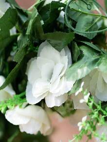 2.2米长仿真玫瑰藤蔓，2条丝绸玫瑰花环带花，仿真悬挂植物，适用于卧室墙壁、婚礼拱门、派对、情人节、生日、毕业礼物、家居装饰、室内外皆宜 - 白色 - 查看 5