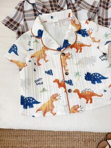 SHEIN Bộ đồ ngủ unisex cho bé trai và bé gái, họa tiết xe cứu hỏa và kẻ caro dễ thương, gồm áo sơ mi ngắn tay cài cúc và quần short, thích hợp mặc ở nhà và ngoài trời, mùa xuân/hè. - Nhiều màu - Xem 6