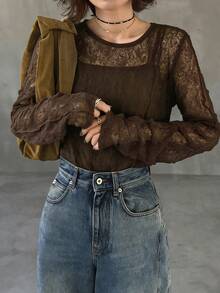 FRIFUL 女士修身蕾丝衬衫，圆领长袖，薄纱质感面料，休闲百搭，适合度假和海滩穿着 - 棕色 - 查看 2