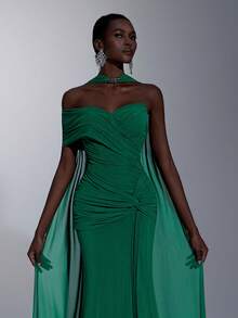 Elitara Elegante vestido de punto elástico verde con malla sin tirantes, busto fruncido, cintura retorcida, bajo asimétrico de cola de pez (colgante metálico desmontable), adecuado para citas, vacaciones, fiestas de solteros, bodas, eventos de vuelta al colegio - Verde - Ver 1