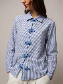 Nöista Loose Blouse With Chinese Style Buttons On Front Opening, Buttons In Contrast Red And Fabric In Red Stripes With Flower Print. Spring, Summer Outfit For Women, Spring Look, Casual Outfit. - Blue - View 4