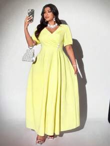 Viva Relle 大码女士优雅奢华高贵派对V领花瓣袖钻石纽扣装饰连衣裙 - 黃色 - 查看 4