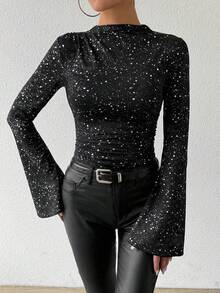 Vavine Áo thun nữ tay dài cổ cao dáng loe màu bạc ánh kim xếp ly bất đối xứng, thích hợp cho mùa thu. - màu đen - Xem 4