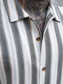 VENTUSAIL Camisa casual de manga corta con textura y rayas verticales para hombre - Multicolor - Ver 3