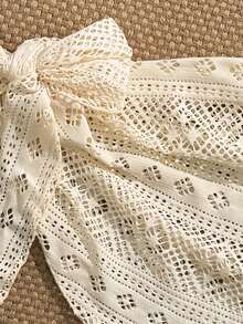 Bellisia Bộ đồ bơi màu mơ nhạt, chất liệu vải dệt họa tiết, kiểu dáng Bohemian, ren, dáng rộng, khoét lỗ, màu kem nhạt, kèm váy. - Màu be - Xem 5