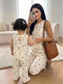 SHEIN 2 pièces Ensemble Top sans manches à fleurs et pantalon ample décontracté pour bébé fille, Ensemble 2 pièces pour bébé fille, Ensemble robe fleurie style vintage pour bébé fille, Vêtements, Ensemble nœud papillon et robe fleurie pour bébé fille, Ensemble nœud papillon, Tenue pour bébé fille, Ensemble de vêtements pour bébé fille, Ensemble robe, Ensemble robe pour bébé fille, Ensemble robe fleurie, Ensemble 2 pièces, Ensemble nœud papillon avec robe, Ensemble assorti pour sœurs, Ensemble nœud papillon avec robe - Nude - Voir 2