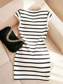 Franclia Women's Black & White Striped Print Square Neck Casual Dress - Black and White - View 2