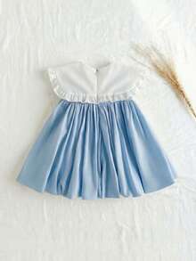 SHEIN 夏季少女无袖浅蓝色连衣裙，配白色荷叶边彼得潘领和蝴蝶结装饰 - 藍白色 - 查看 8