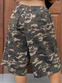 Dazy Plus Plus Size Women's Loose Camo Print Wide Leg Cropped Denim Shorts, Spring/Summer - Army Green - View 2