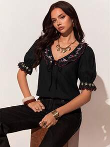 Poéselle 女款花卉刺繡圖案休閒波西米亞風百搭日常穿著襯衫 Z65c7 碼女裝折扣套裝女款套裝褲子與上衣休閒最新女款上衣女款新到貨女款休閒度假黑色花卉夏季 - 黑色 - 查看 5