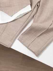 两件套幼儿绅士套装：驼色背心、白色纽扣衬衫（带撞色滚边口袋）、松紧腰裤，适合一周岁生日派对、婚礼、生日聚会、毕业典礼等场合。 - 卡其色 - 查看 6