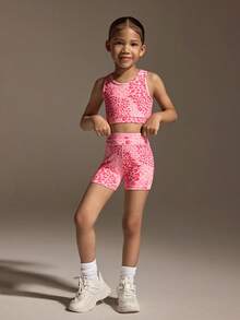 SHEIN Light Pink Summer Gym Tank Top And Shorts Set For Young Girls,Cute Printed Soft Stretchy Fabric Activewear For Playtime,Casual Outings&Light Activity - Pink - View 5