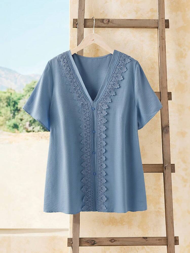 Plus Size Women's Solid Color Contrast Lace Short Sleeve Elegant Blouse