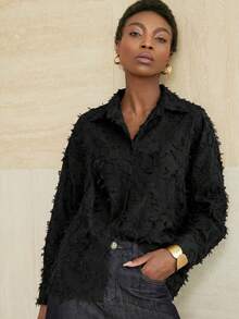 Aveloria Modichic 橄榄绿七分袖衬衫，简约剪裁，宽松版型，经典翻领，穿着舒适 - 黑色 - 查看 5