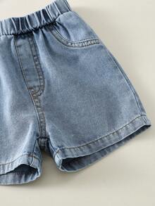 SHEIN Bộ 3 món gồm áo lót, áo sơ mi kaki kẻ sọc mùa hè cho bé trai, áo phông in chữ và quần short denim xanh, bộ đồ đi nghỉ mát, bộ đồ kẻ sọc, bộ đồ cho bé trai. - Nhiều màu - Xem 10