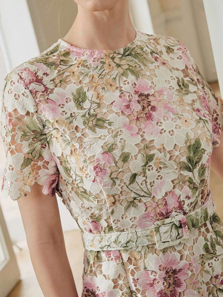 Elegant Lace Waist Belt Dress, Water-Soluble Floral Print, Round Neck Short Sleeve A-Line Dress, Waist Cinching, Slimming, Vacation Style For Women